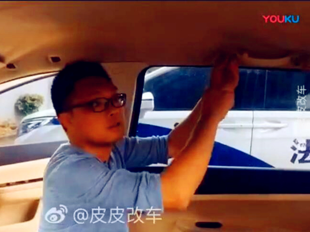 老款標致307欧美午夜视频頂棚布脫落翻新